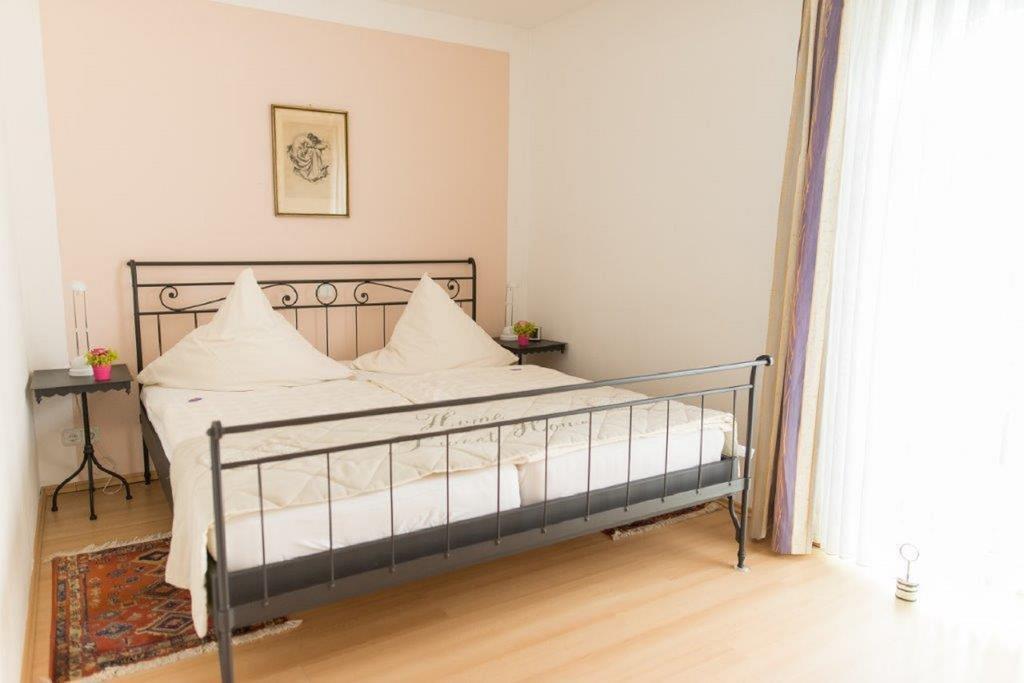 Auszeit - Ihr Sibyllenbad Gaestehaus นอยอัลเบนรอยธ์ ภายนอก รูปภาพ